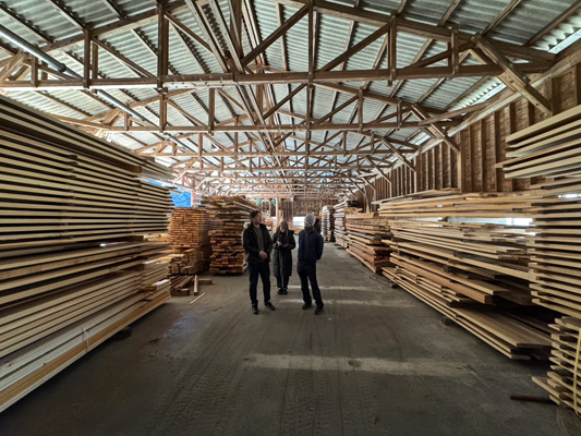 天竜杉や天竜桧を取り扱う製材所へ　静岡県東部工務店「住宅舎」