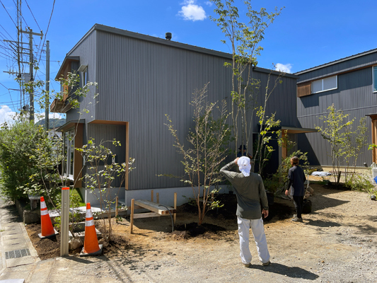 センスある造園工事なら-静岡県東部工務店「住宅舎」