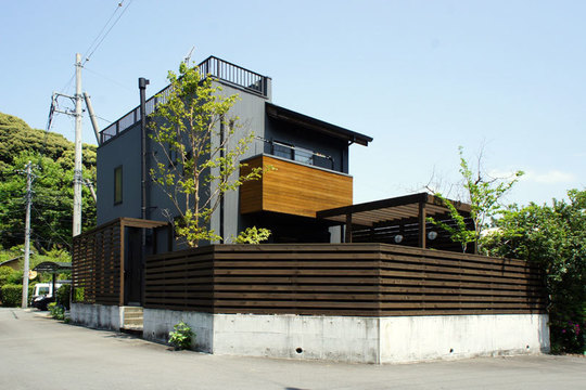 狭小住宅に家族４人暮らし 木の家でつくる注文住宅 伊豆の国市の工務店 住宅舎